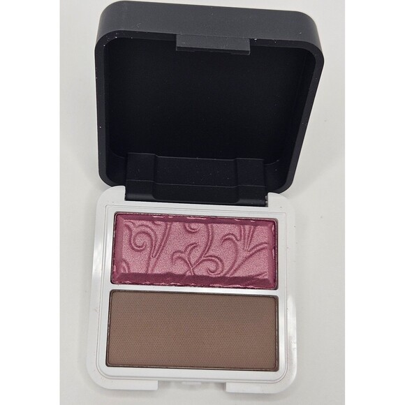 Younique Duet Eyeshadow Sweet Sounding New in Box Pink - Picture 2 of 5